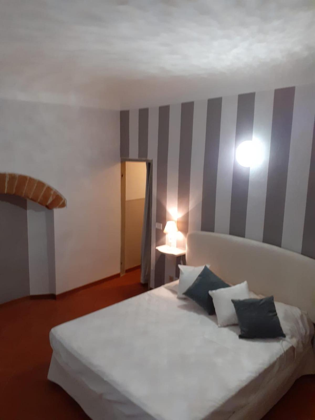 La Perla Di Porcellana Santa Maria Novella Apartment Florence Luaran gambar